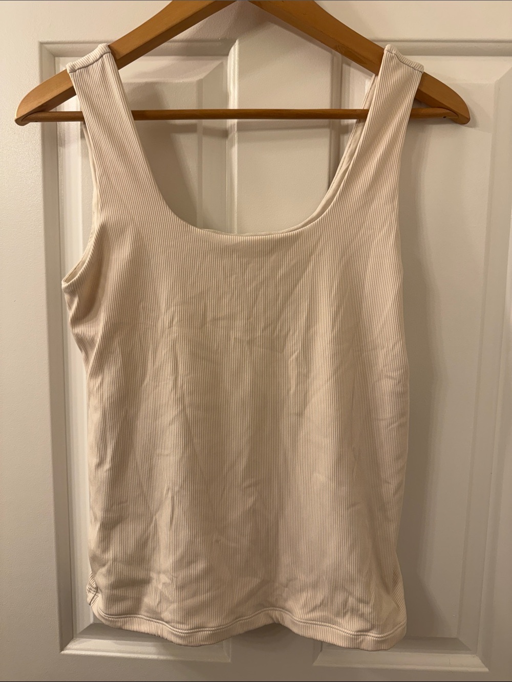 Tahari Cream Ribbed Scoop Tank Top